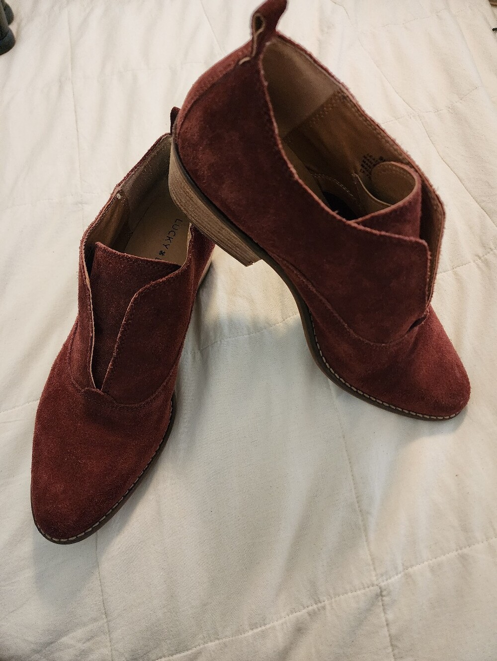 Lucky Brand Deep Wine Suede Ankle Booties Shoe-ties 9M Western Southwestern